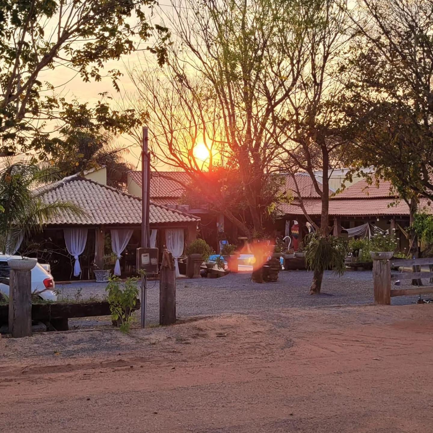 Pousada Cantinho De Casa Nobres Ngoại thất bức ảnh